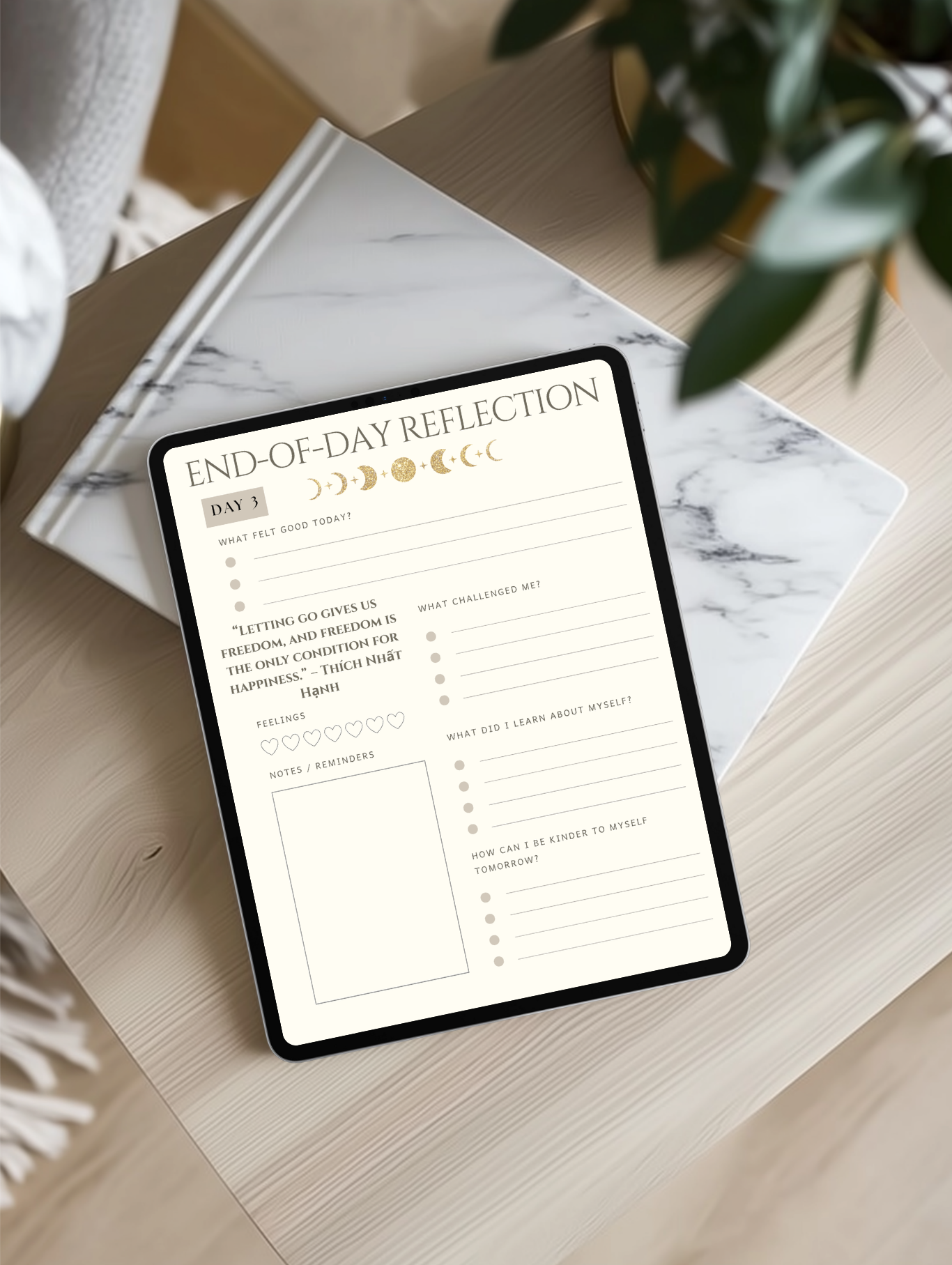 ♡ The Healing Mind Journal – 30-Day Self-Care Challenge (CBT & Neuroscience-Inspired)